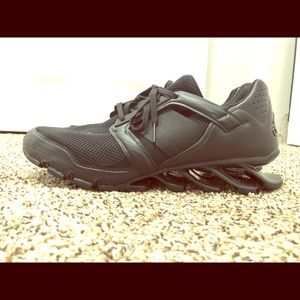 🏅Men's Adidas Springblade Sneakers - Size 12🏅